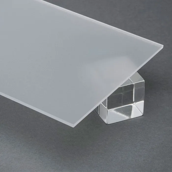 Placa de metacrilato de extrusión con calibre uniforme y buena calidad óptica